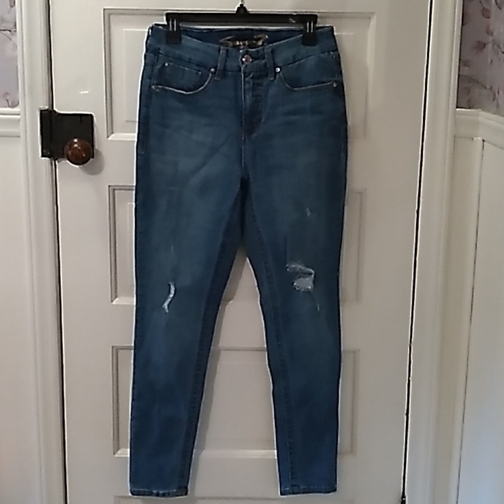 Seven7 Tummyless High Rise Skinny 8 jeans 👖